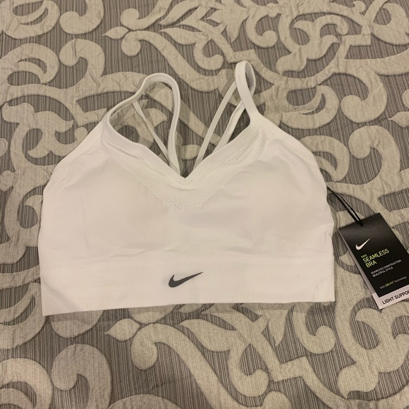 Nike Other - New Nike seamless sports bra sz L